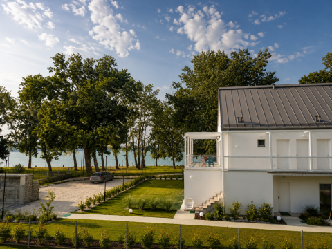 Eladó Lakás 8172 Balatonakarattya Aligai utca