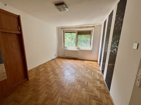 Eladó Lakás 2800 Tatabánya 