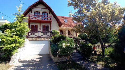 Eladó Ház 2094 Nagykovácsi 