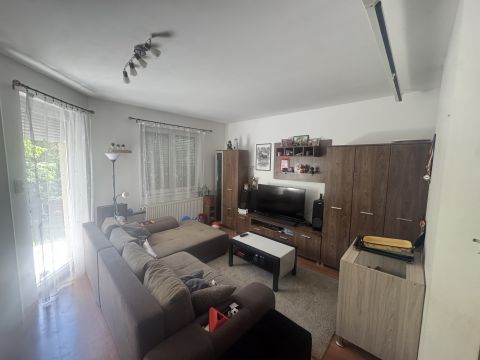 Eladó Lakás 2314 Halásztelek , Sorházi lakás, Telekkel 