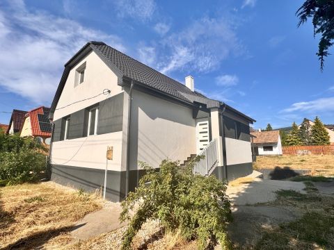 Eladó Ház 2837 Vértesszőlős , Kényelmes ház, Vértesszőlősön
