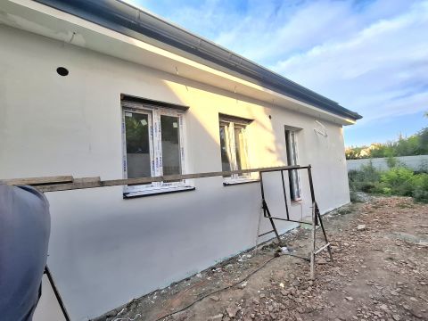 Eladó Lakás 6800 Hódmezővásárhely , Új lakás, tökéletes elosztás, prémium felszereltség