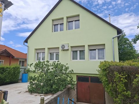 Eladó Ház 2241 Sülysáp , Szőlőstelepi részen, vasút állomáshoz közel