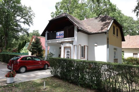Eladó Ház 5624 Doboz , Szanazug