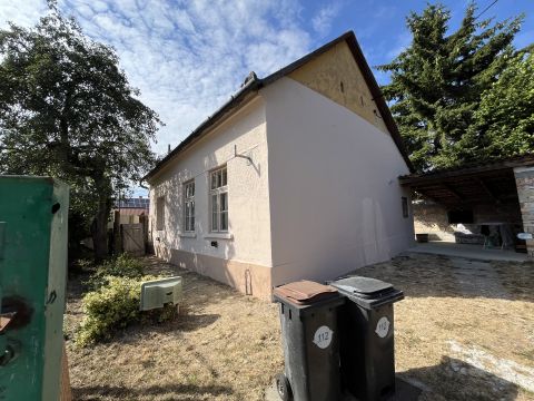 Eladó Ház 9090 Pannonhalma , Pannonhalmi Főapátság közelében
