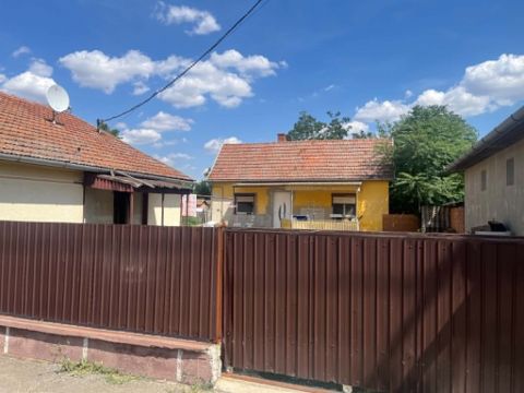 Eladó Ház 2755 Kocsér 