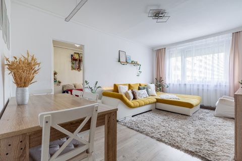 Eladó Lakás 1157 Budapest 15. kerület , ÚJPALOTÁN 3 szobás, FELÚJÍTOTT lakás parkos környezetben