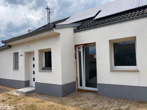 Eladó Ház 9142 Rábapatona , Harsányi Lajos utca környéke