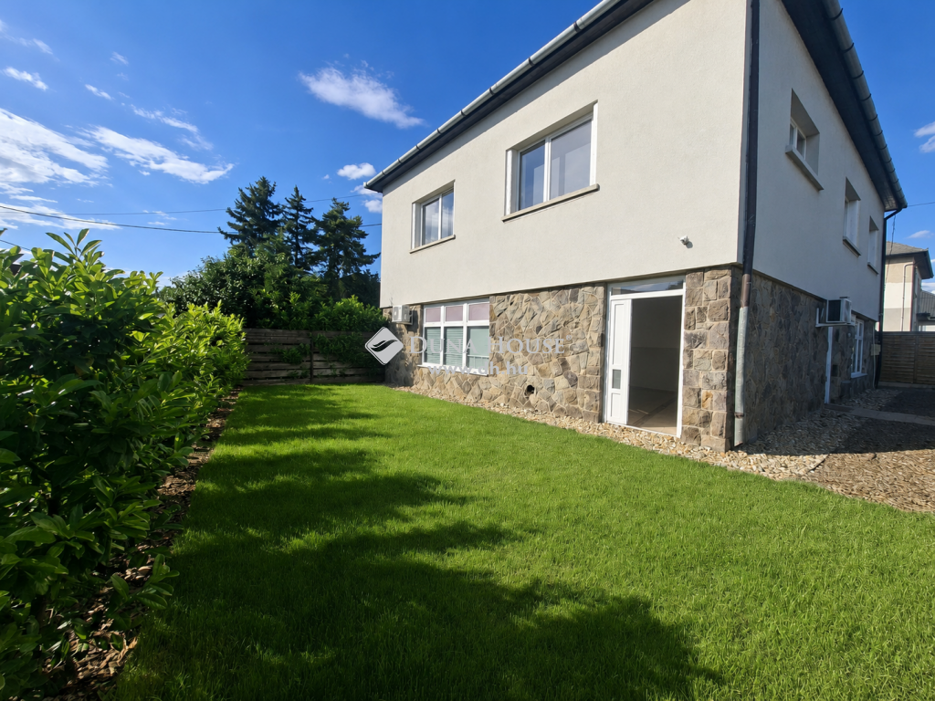 For sale Flat 2100 Gödöllő, 