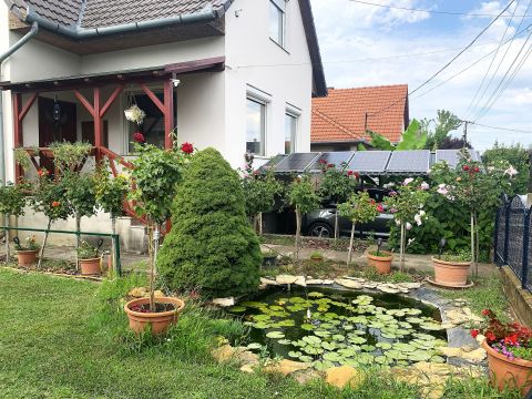 Eladó Ház 6041 Kerekegyháza Modern családi ház sok extrával