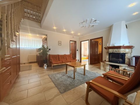 Eladó Ház 6044 Kecskemét , Kecskeméten nappali+3 szobás családi ház 