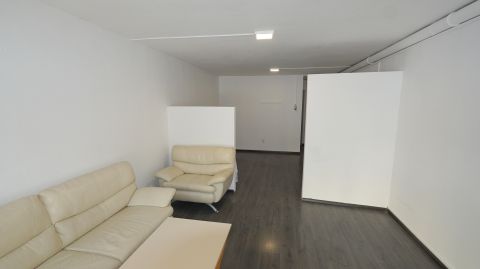 Kiadó Üzlethelyiség 8900 Zalaegerszeg 