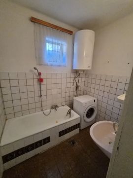 Eladó Ház 2835 Tata 
