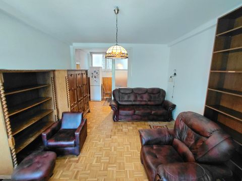 Kiadó Lakás 4024 Debrecen , Sétálóutcáján 