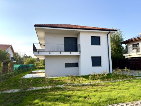 Eladó Lakás 8230 Balatonfüred Partközeli lakás