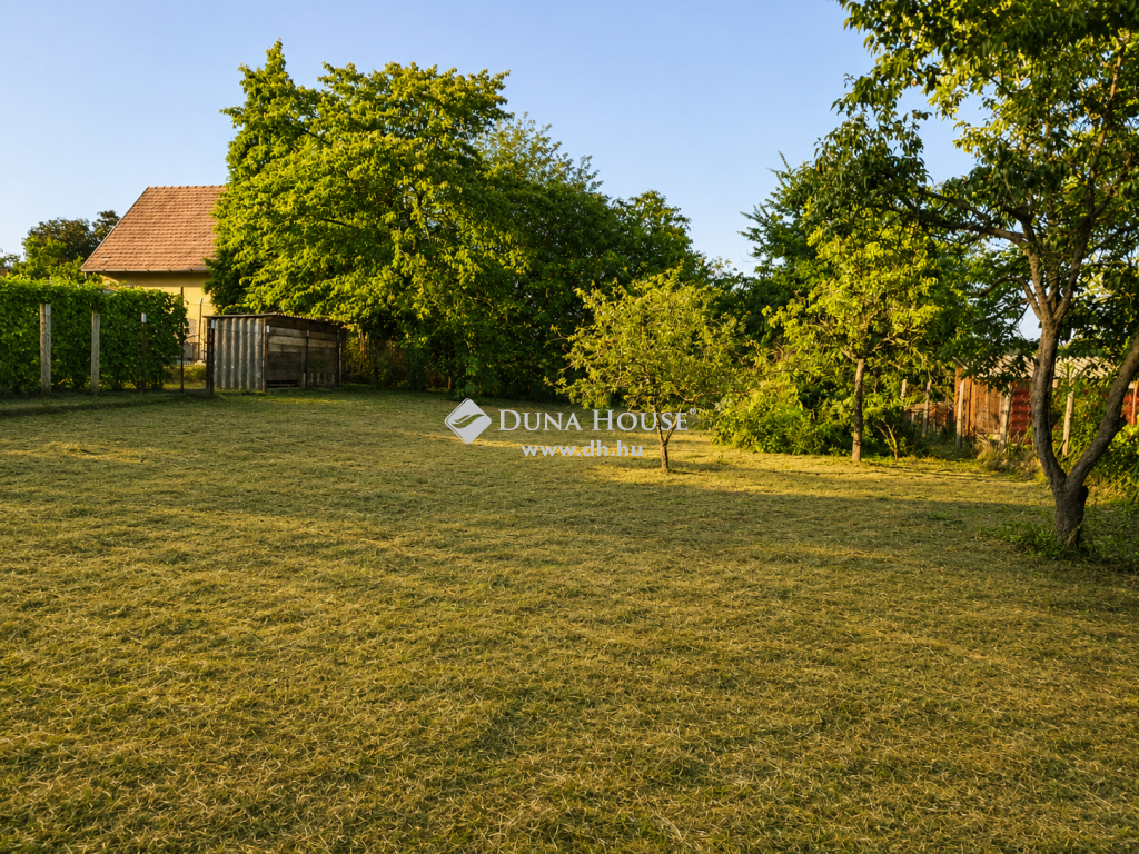 For rent House 2161 Csomád, 