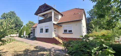 Eladó Ház 8174 Balatonkenese 
