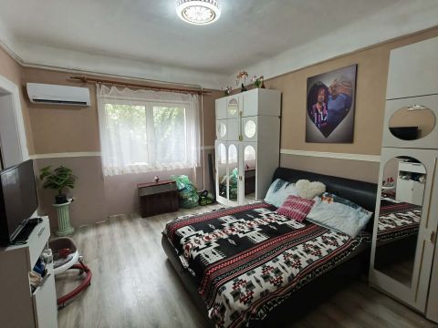 Eladó Ház 6000 Kecskemét , Kecskeméten a Hunyadivárosban ház eladó 