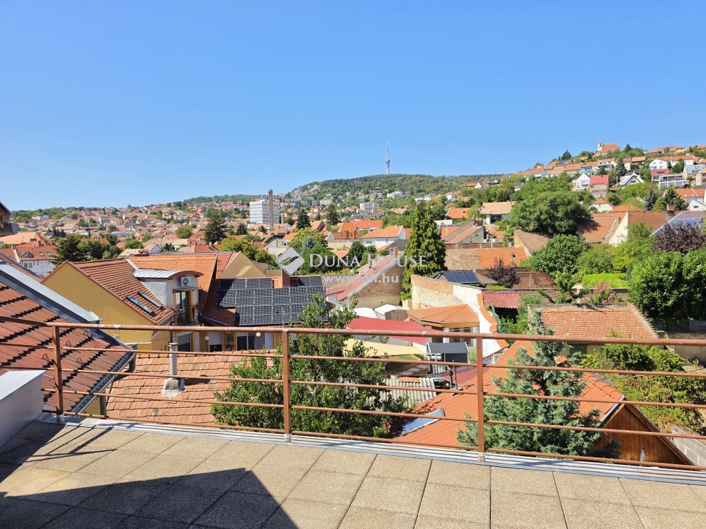 7626 Pécs , Király u. mellett 3 szoba+nappalis nagy teraszos lakás — 1/15