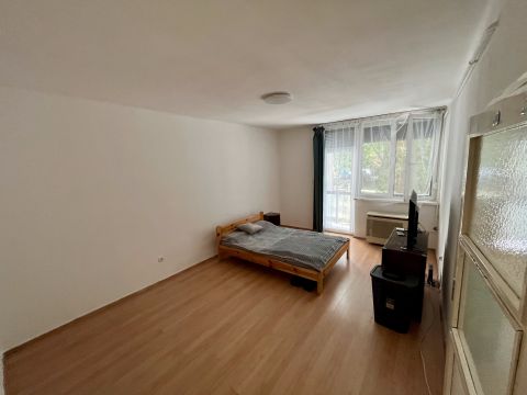 Eladó Lakás 1225 Budapest 22. kerület Bartók Béla Kéttannyelvű Általános Iskola