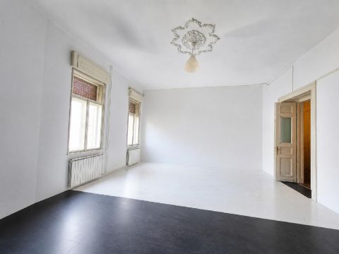 Eladó Lakás 1085 Budapest 8. kerület , 1085 Budapest 8, 32-esek tere