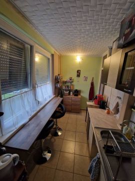 Kiadó Lakás 6000 Kecskemét Kiadó 2 szobás erkélyes lakás liftes házban!