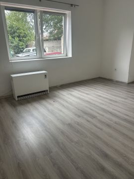 Eladó Lakás 9200 Mosonmagyaróvár Tesco Bevásárlóközpont
