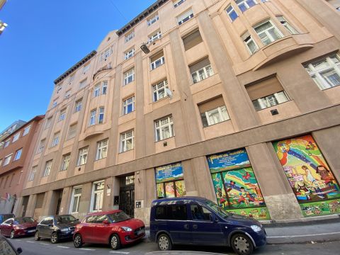 Eladó Lakás 1085 Budapest 8. kerület 