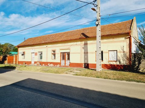 Eladó Ház 5600 Békéscsaba 