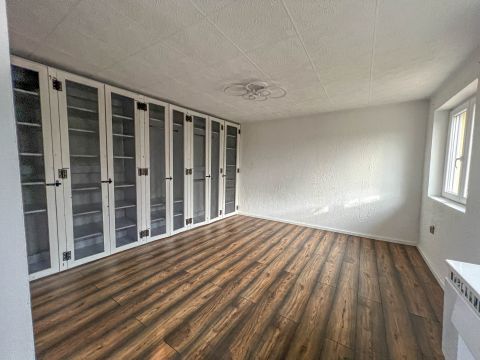 Kiadó Lakás 1202 Budapest 20. kerület , Hőszigetelt, felújított lakás, 150 nm kerttel, fix rezsivel