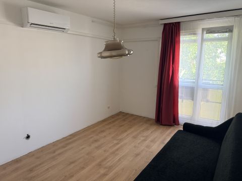 Kiadó Lakás 7623 Pécs 