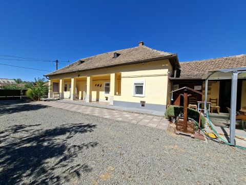 Eladó Ház 3388 Poroszló 