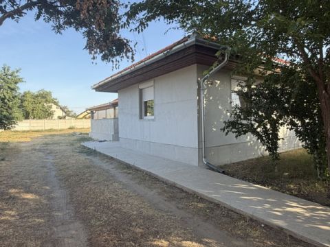 Eladó Ház 2721 Pilis , Vasútállomáshoz közel 