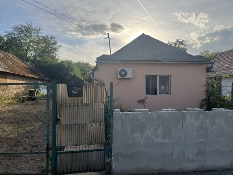 Eladó Ház 7038 Pusztahencse , Művelődési ház közelében 