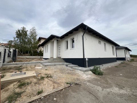 Eladó Ház 2119 Pécel 