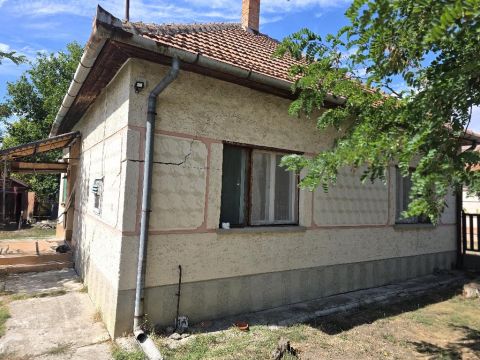 Eladó Ház 5451 Öcsöd , 5451 Öcsöd, Csendes