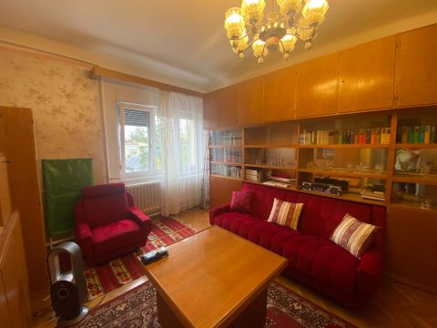 Eladó Lakás 6000 Kecskemét 