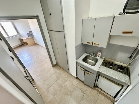 Eladó Lakás 6000 Kecskemét Széchenyi körút  - A város legolcsóbb társasházi lakása!