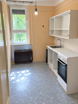 Eladó Lakás 6000 Kecskemét , Széchenyivárosi kispiac közelében