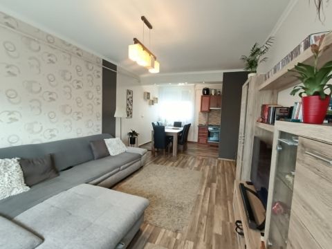 Eladó Lakás 6000 Kecskemét 