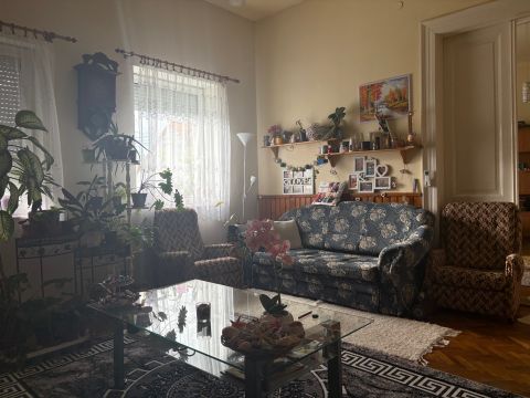 Eladó Lakás 8130 Enying , Központhoz közeli lakás