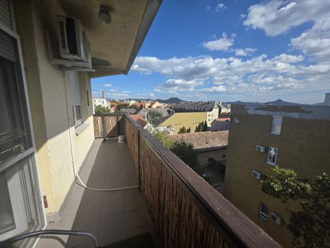 Eladó Lakás 8300 Tapolca 