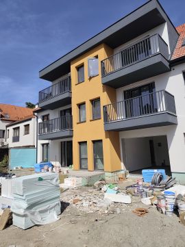 Eladó Lakás 6000 Kecskemét Új építésű, első emeleti 3 szobás lakás