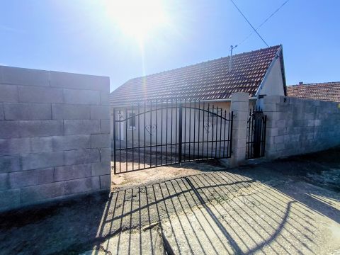 Eladó Ház 7347 Egyházaskozár , Hatos Gusztáv u.