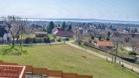 Eladó Ház 8313 Balatongyörök 