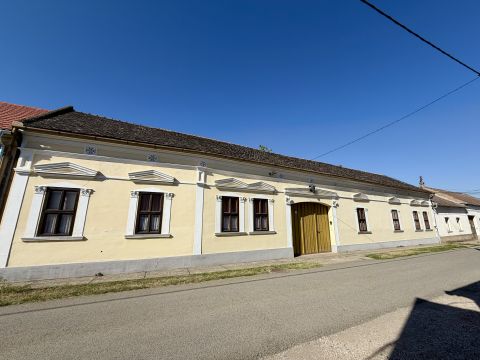 Eladó Ház 7754 Bóly 