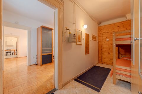 Eladó Lakás 1053 Budapest 5. kerület 