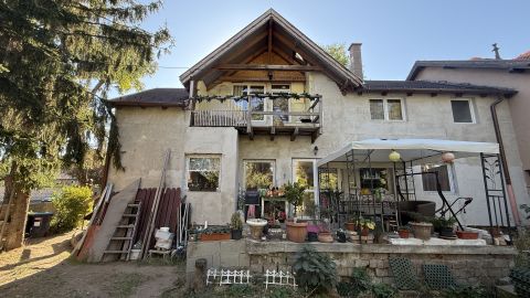Eladó Ház 1161 Budapest 16. kerület , RÁKOSSZENTMIHÁLY, Nappali+6 szobás, 185 m2-es ház.