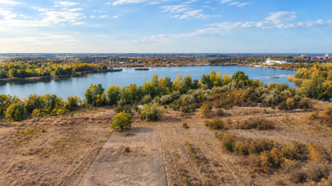 Eladó Telek 2339 Majosháza Tópart közeli, panorámás zártkerti telek Majosházán.