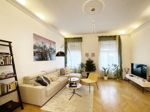 Kiadó Lakás 1052 Budapest 5. kerület 